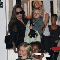 Angelina Jolie takes her children to visit Gwen Stefani | Picture 88186